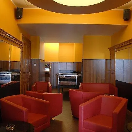 Πανσιόν Madar Cafe 3*