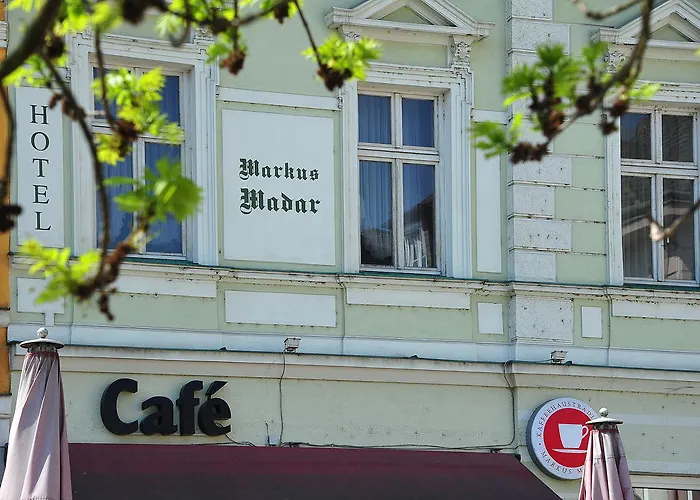 Guest house Madar Cafe 3*