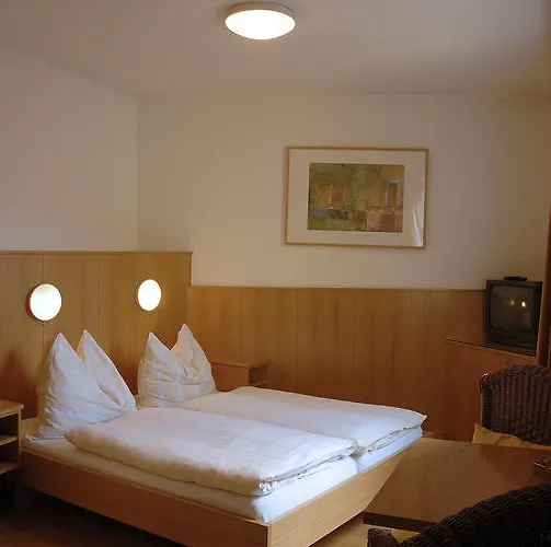 Guest house Madar Cafe Melk